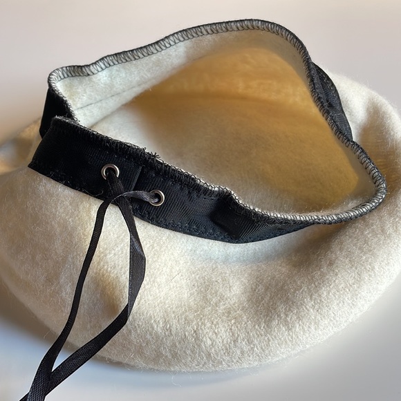 Cute Beret ! - Picture 4 of 4